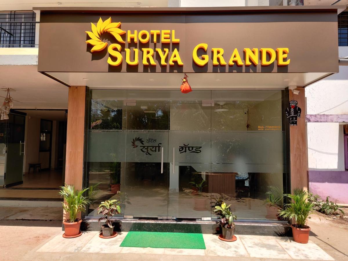 Hotel Surya Grande Kudal  외부 사진