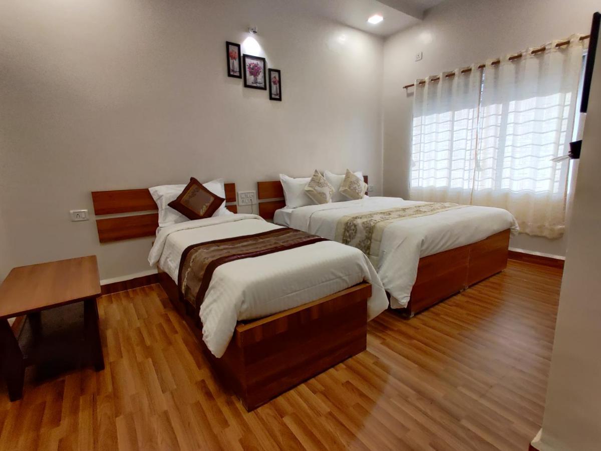 Hotel Surya Grande Kudal  외부 사진